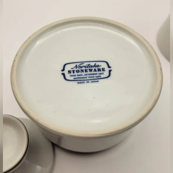 Vintage Noritake Stoneware Creamer and Sugar. - Picture 7 of 8
